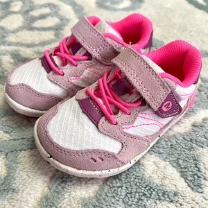 Merrell toddler shoe size 5M